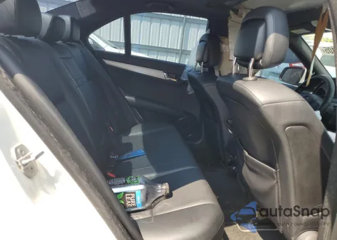 2009 Mercedes-Benz C 300 4Matic from USA, damaged, VIN WDDGF81X49F209197